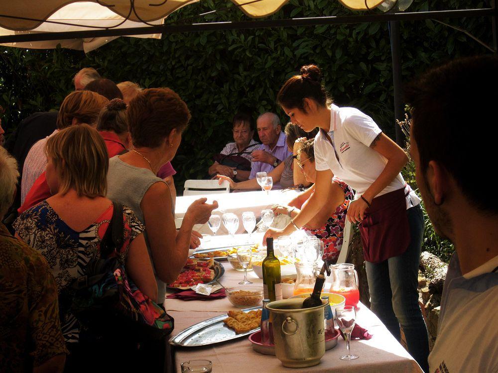 Hotel Ristorante Il Caminetto دْيانو مارينا المظهر الخارجي الصورة