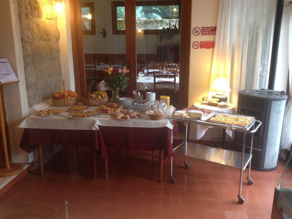 Hotel Ristorante Il Caminetto دْيانو مارينا المظهر الخارجي الصورة