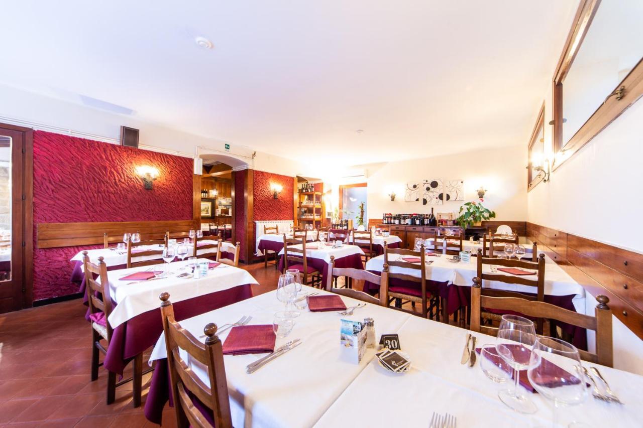 Hotel Ristorante Il Caminetto دْيانو مارينا المظهر الخارجي الصورة